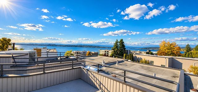 10108 NE 63rd Street, Kirkland, WA 98033