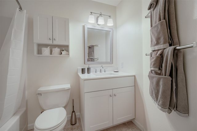 10108 NE 63rd Street, Kirkland, WA 98033