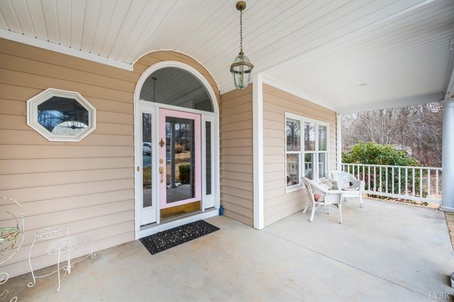 216 Burford Farm Road, Monroe, VA 24574