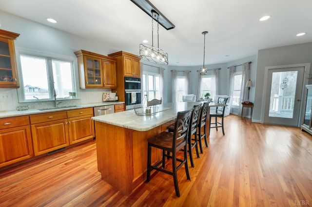 216 Burford Farm Road, Monroe, VA 24574