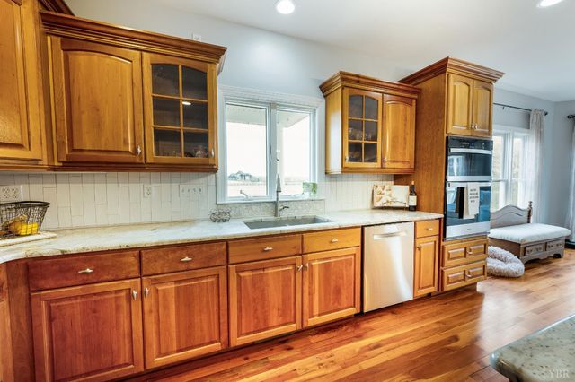 216 Burford Farm Road, Monroe, VA 24574