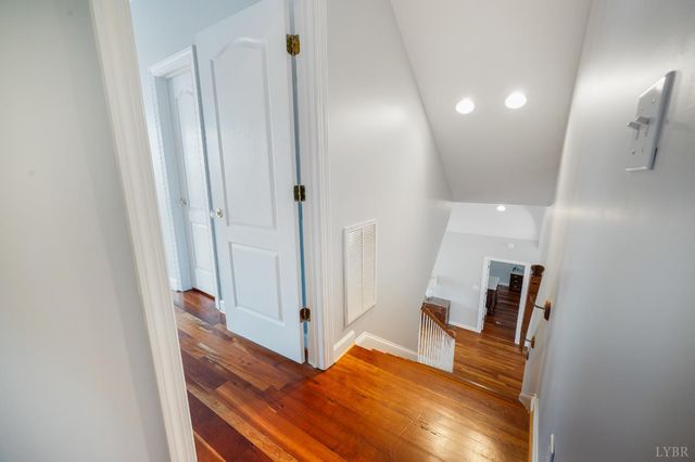 216 Burford Farm Road, Monroe, VA 24574