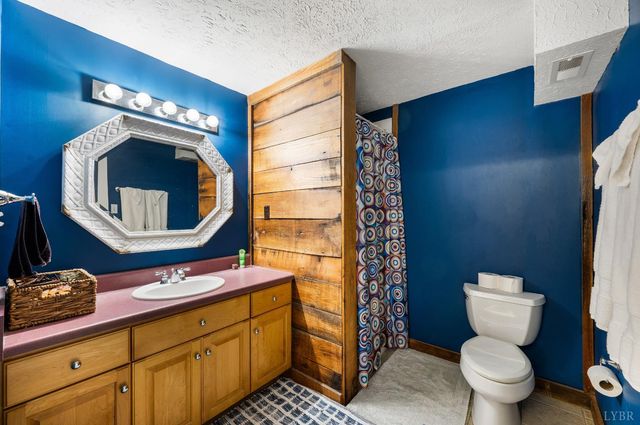 216 Burford Farm Road, Monroe, VA 24574