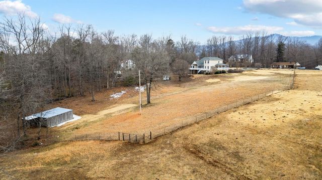 216 Burford Farm Road, Monroe, VA 24574