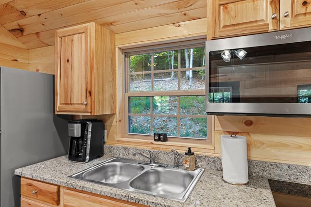 6960 Hardwicks Creek Road, Stanton, KY 40380