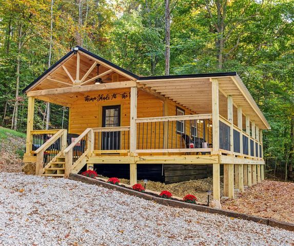 6960 Hardwicks Creek Road, Stanton, KY 40380