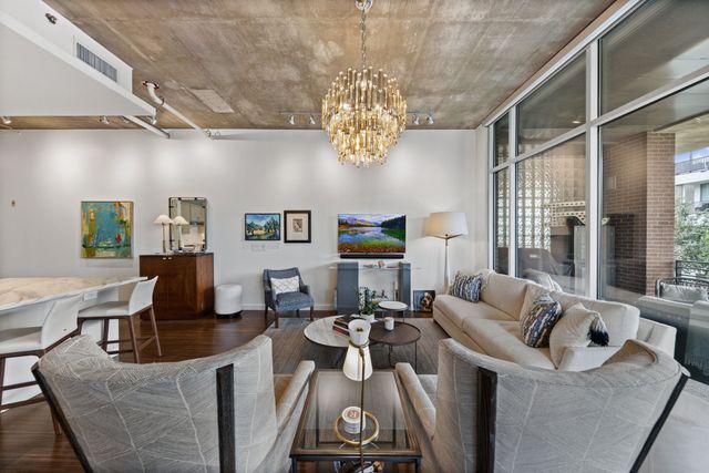 3030 Bryan Street 201, Dallas, TX 75204