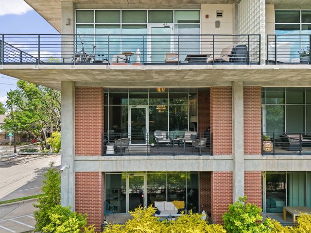 3030 Bryan Street 201, Dallas, TX 75204