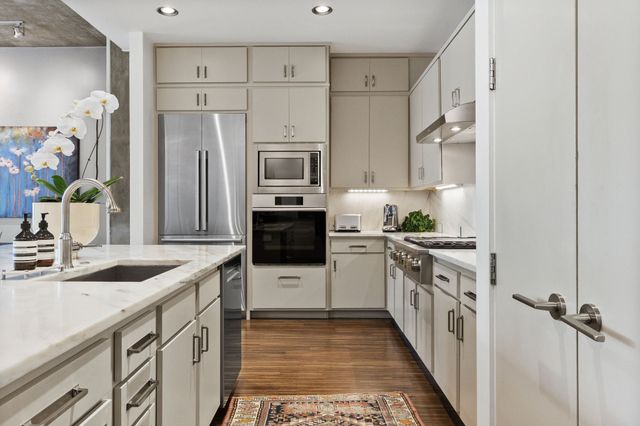 3030 Bryan Street 201, Dallas, TX 75204