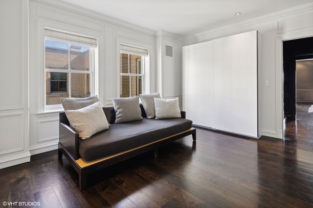 3400 N Lake Shore Drive 9C, Chicago, IL 60657