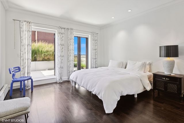 3400 N Lake Shore Drive 9C, Chicago, IL 60657