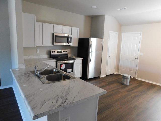 1965 Auburn Hills, Benton, AR 72015