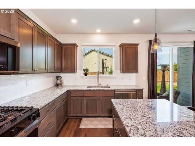 3701 S 39TH Pl, Ridgefield, WA 98642