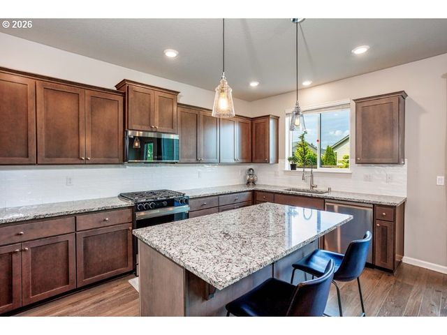 3701 S 39TH Pl, Ridgefield, WA 98642