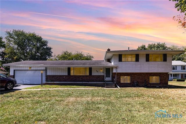 1301 Cass Road, Maumee, OH 43537