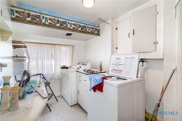 1301 Cass Road, Maumee, OH 43537