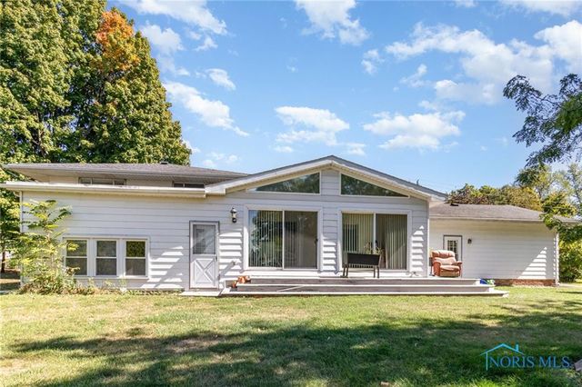 1301 Cass Road, Maumee, OH 43537