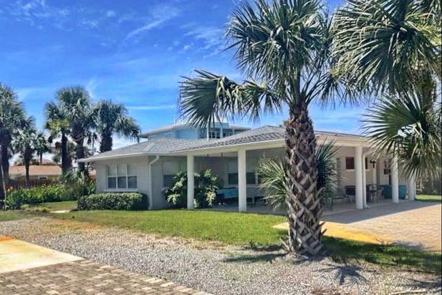 7 E St A, St Augustine, FL 32080