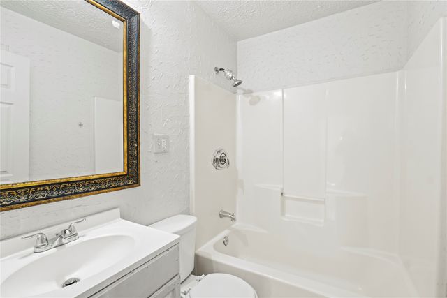 1326 Dewberry Street, Wilmer, TX 75172