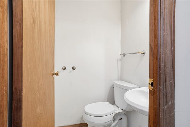 544 Thompson Ave, Clairton, PA 15025