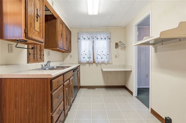 544 Thompson Ave, Clairton, PA 15025