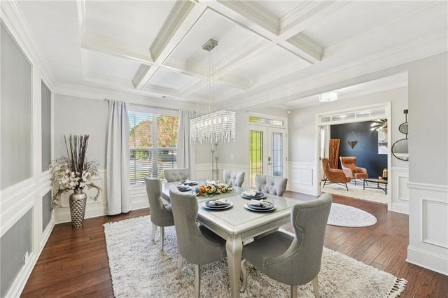 826 Omaha Place, Kennesaw, GA 30152