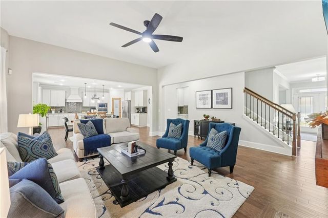 826 Omaha Place, Kennesaw, GA 30152