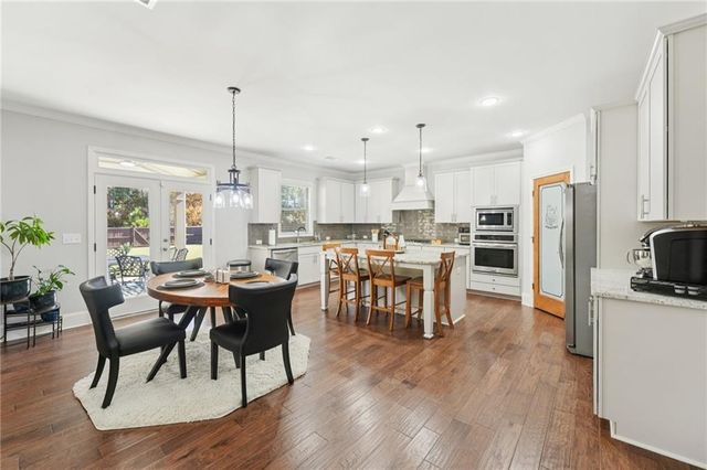 826 Omaha Place, Kennesaw, GA 30152