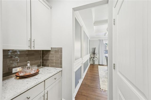 826 Omaha Place, Kennesaw, GA 30152