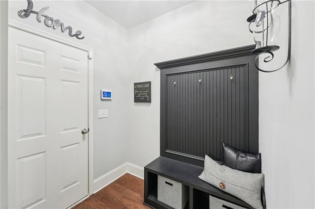 826 Omaha Place, Kennesaw, GA 30152