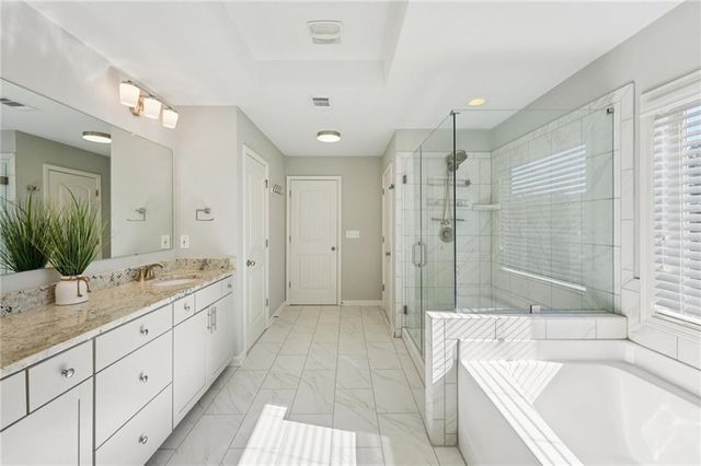 826 Omaha Place, Kennesaw, GA 30152