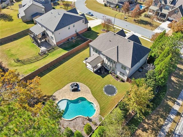 826 Omaha Place, Kennesaw, GA 30152