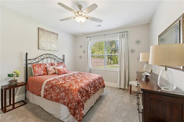 826 Omaha Place, Kennesaw, GA 30152