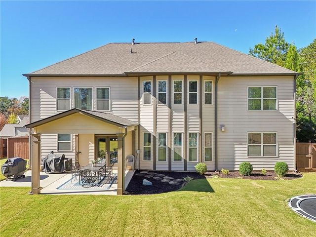 826 Omaha Place, Kennesaw, GA 30152