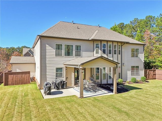 826 Omaha Place, Kennesaw, GA 30152