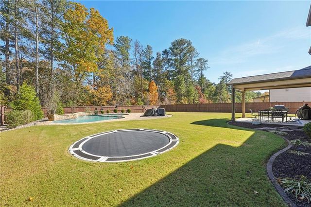 826 Omaha Place, Kennesaw, GA 30152