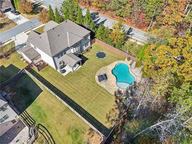 826 Omaha Place, Kennesaw, GA 30152