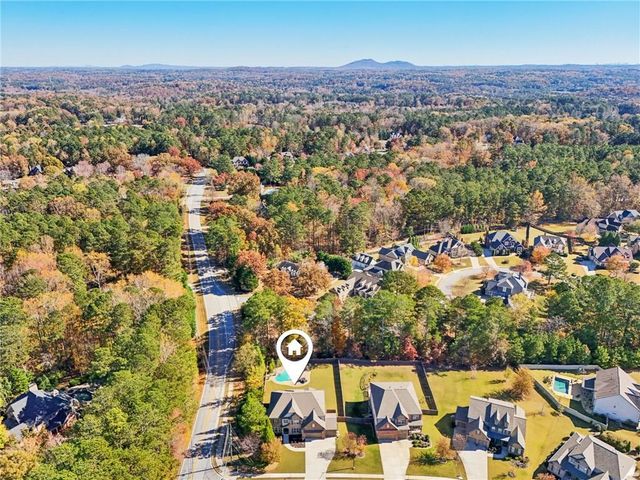 826 Omaha Place, Kennesaw, GA 30152