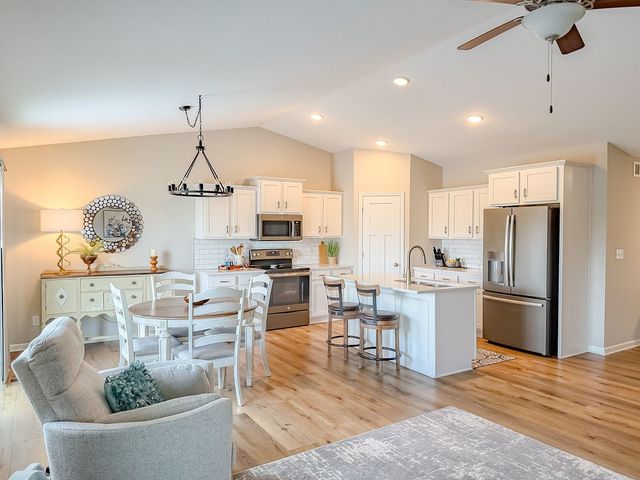 2716 NW 25th Street, Ankeny, IA 50023