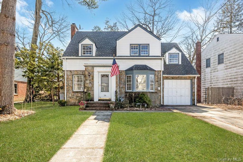 16 Margaret Boulevard, Merrick, NY 11566