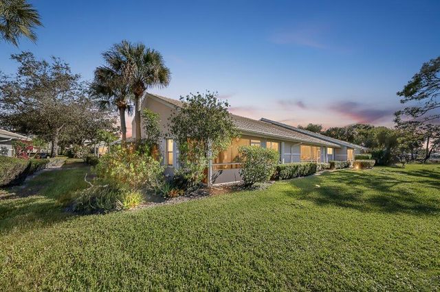 2426 SW Foxpoint Trail, Palm City, FL 34990