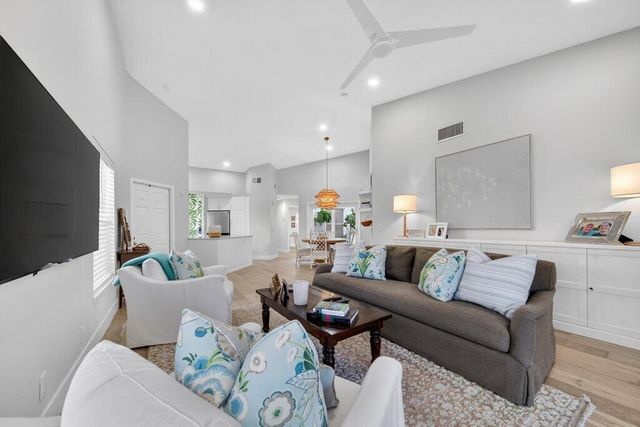 2426 SW Foxpoint Trail, Palm City, FL 34990