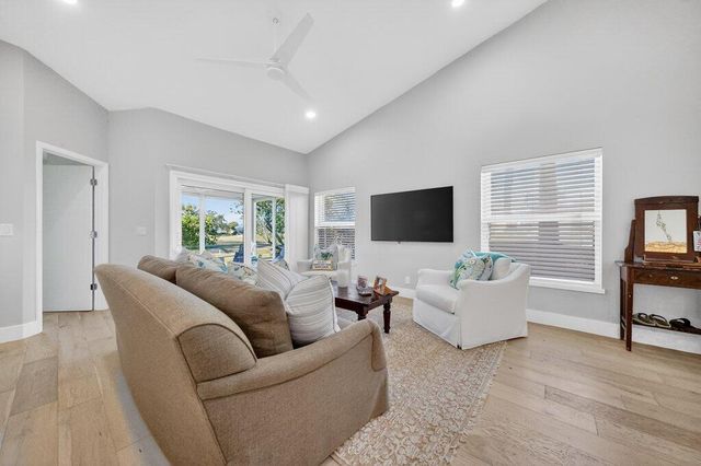 2426 SW Foxpoint Trail, Palm City, FL 34990