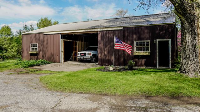 9014 E 129th Avenue, Crown Point, IN 46307