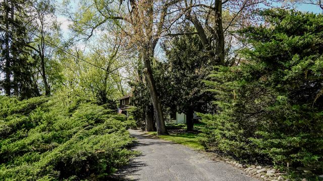 9014 E 129th Avenue, Crown Point, IN 46307