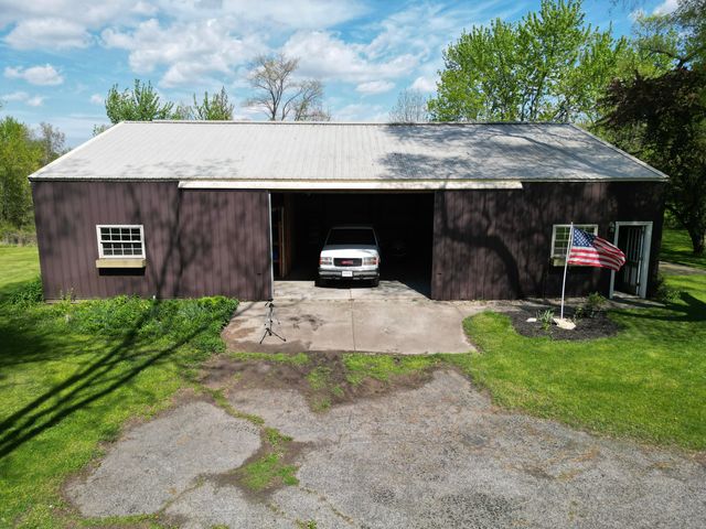 9014 E 129th Avenue, Crown Point, IN 46307