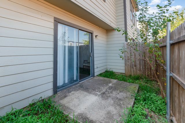 724 W Collins Street, Denton, TX 76201