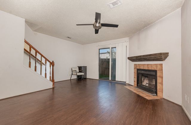 724 W Collins Street, Denton, TX 76201