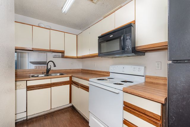 724 W Collins Street, Denton, TX 76201