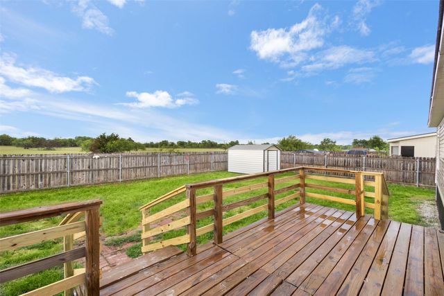 1418 Smooth Stone Drive, Cleburne, TX 76033